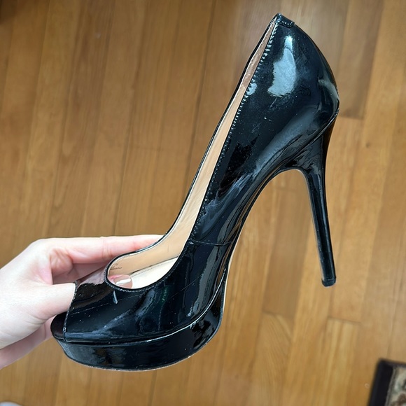 Vince Camuto Peep Toe Heel Size 7.5 in Original Packaging - Picture 2 of 7